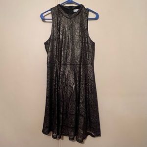 High neck gold and black dress. Zipper in the back.